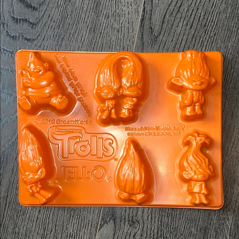 DreamWorks Orange Trolls Jell-O Mould